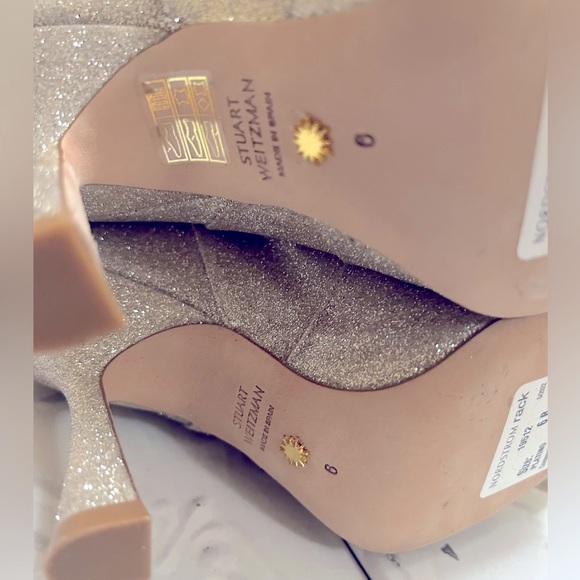 Stuart Weitzman
Parton Glitter Knee Boots platino size 6 new - Picture 13 of 15